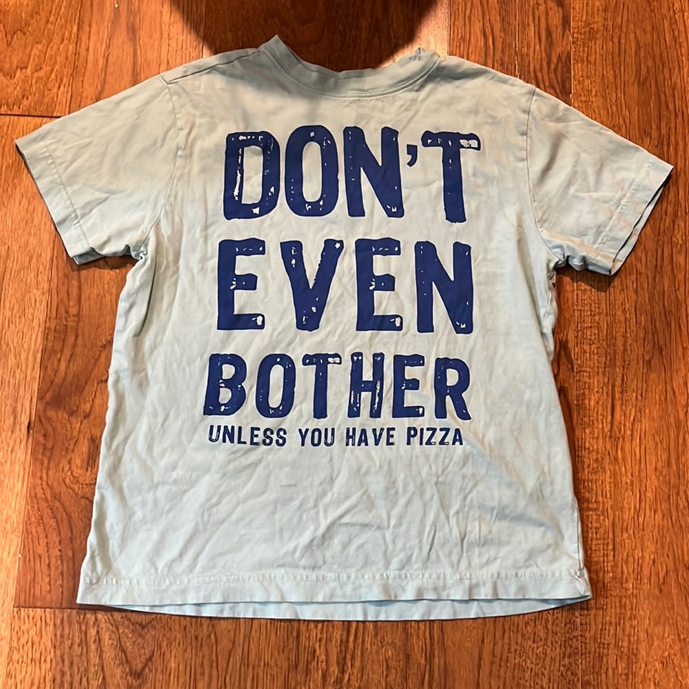 Boys tshirt size 10/12